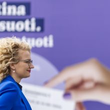 Pirmoji išankstinio balsavimo diena: rinkėjai aktyvesni nei 2019-aisiais