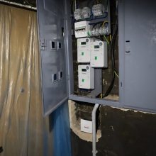 Tragiškas gaisras Šiaulių daugiabutyje: reikės brangių darbų, degėsių kvapas tebetvyro net lauke 