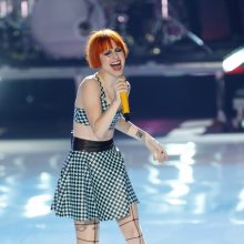 Roko atlikėja Hayley Williams su „martensais“.