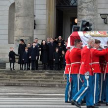 Danijos karališkoji šeima atsisveikino su velioniu princu Henriku