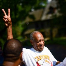 JAV panaikinus judėjimui „#MeToo“ svarbų nuosprendį, aktorius B. Cosby išėjo į laisvę