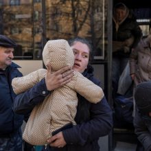 Karas Ukrainoje: Kyjive – dar viena Rusijos ataka, savanoriai pakeis Černobylio AE darbuotojus