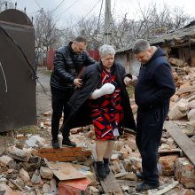 Analitikai: Rusijos pajėgų stūmimasis į priekį siekiant užimti Bachmutą, panašu, įstrigo