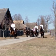 Kur ir kada surengtas pirmasis viešas šv. Velykų renginys Lietuvoje?