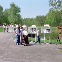 Kur ir kada surengtas pirmasis viešas šv. Velykų renginys Lietuvoje?