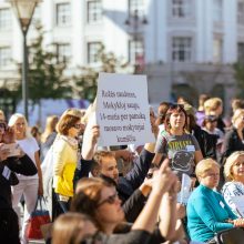 Ministras: daugiau lėšų mokytojų atlyginimams nebus, bet galima derėtis kitais klausimais