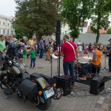 Gatvės muzikos diena: Vilniuje gyva muzika – net viešajame transporte