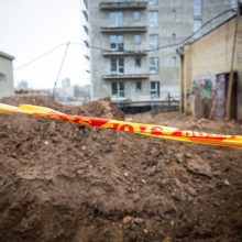 Daugiabučio kieme Vilniuje rasta negyva moteris