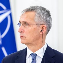 NATO vadovas apie Minsko kurstomą migrantų krizę: ciniška ir nehumaniška