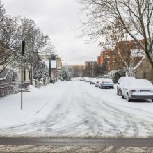 Nepatogumai dėl snygio Kaune: gali vėluoti viešasis transportas