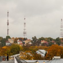 nors elektromagnetinė spinduliuotė, skleidžiama radiotechninių objektų, yra priskirta galimiems kancerogenams, jos normas siūloma didinti.