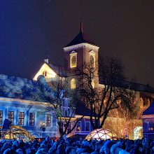 Kaunas plūsta į Rotušės aikštę: Kalėdų eglės įžiebimą lydės žinomų atlikėjų koncertas