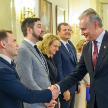 Po parlamentinių partijų atstovų susitikimo su prezidentu – opozicijos nusivylimas