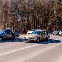 Neblaivūs prie vairo – ir užsieniečiai, ir krepšinio sirgaliai