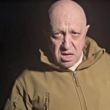 J. Prigožinas sako sulaukęs Maskvos pažado atsiųsti „Wagner“ daugiau šaudmenų