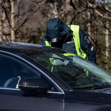 Velykos Kaune: įkliuvo girtų vairuotojų, norėjo išsisukti kyšiu