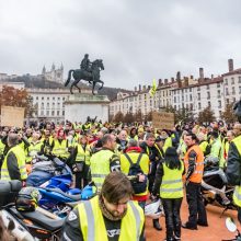 Per protestus Prancūzijoje nukentėjo apie 50 žmonių