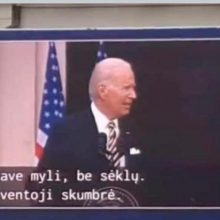 Leipsta juokais dėl J. Bideno kalbos titrų: kodėl skumbrė yra šventa?