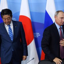 Kremlius: taikos derybos su Japonija bus „ištęstas“ procesas