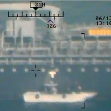JAV spaudžia Iraną: siųs tūkstantį karių, viešina tanklaivių užpuolimo nuotraukas