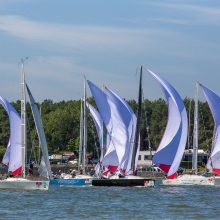 Įspūdingi vaizdai ir įtempta kova: Klaipėdoje startavo 52-oji „Kuršių marių regata“