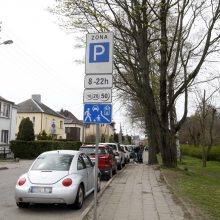 Pušyno gatvėje – pokyčiai: pastatytas naujas parkomatas ir kelio ženklai