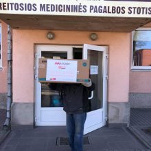 Dovana Klaipėdos medikams – 10 tūkst. respiratorių