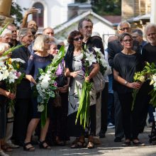 Į paskutinę kelionę palydėtas Nacionalinės premijos laureatas A. Kmieliauskas