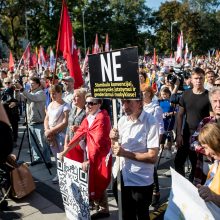 Opozicija įvertino per mitingą sustiprintą Seimo apsaugą: iki ko turėjome nusiristi