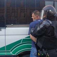 Policija: visi per mitingą Vilniuje ir po jo sulaikyti asmenys yra paleisti