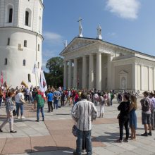 Protestas Vilniuje: susirinkusieji priešinosi privalomam testavimui ir skiepams