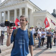 Protestas Vilniuje: susirinkusieji priešinosi privalomam testavimui ir skiepams