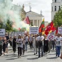 Protestas Vilniuje: susirinkusieji priešinosi privalomam testavimui ir skiepams