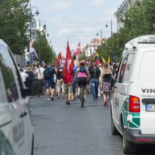 Protestas Vilniuje: susirinkusieji priešinosi privalomam testavimui ir skiepams