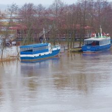 Dėl potvynio išdaigų kenčia ir Kintų gyventojai – išsiliejusi Minija priartėjo prie viešbučio ir restorano statinių. 