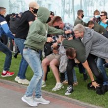 Baltarusija: opozicijos protestuotojams gresia baudžiamieji kaltinimai 