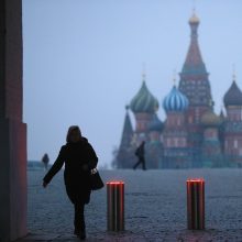 Nepaisant vis dar aukštų COVID-19 skaičių, Maskva atšaukia dalinį karantiną