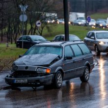 Dėl eismo nelaimės avaringoje sankryžoje – spūstys