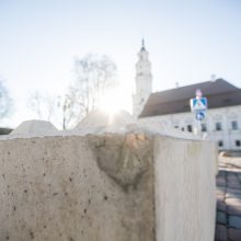 Rotušės aikštėje – eismo pokyčiai: vairuotojai sukti ratų čia negalės