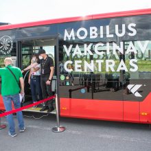 Kaune pradeda veikti mobilus vakcinavimo punktas: autobusu važiuos į įmones ir lankytinas vietas