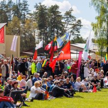 Pakaunės sodyboje susirinkę „maršistai“: Lietuvoje dabar „biškį“ darosi „bardakas“