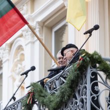 V. Landsbergis: žmonija velnėja, moka žmogėdroms pinigus, kad karas tęstųsi 