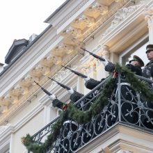 V. Landsbergis: žmonija velnėja, moka žmogėdroms pinigus, kad karas tęstųsi 