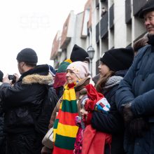 V. Landsbergis: žmonija velnėja, moka žmogėdroms pinigus, kad karas tęstųsi 