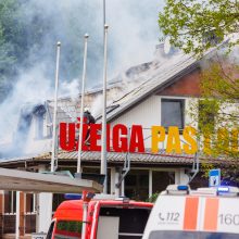 Ugnis įsisuko į gruziniško maisto užeigą pakaunėje: yra nukentėjusių