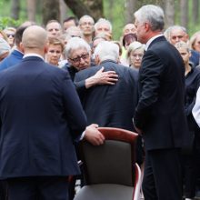 Kaune amžinojo poilsio atgulė A. Adamkienė: ji dovana nuo Dievo mums