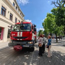 Laisvės alėjoje – neeilinė specialiųjų tarnybų apgultis: įtarimo šešėlis krito ant benamių