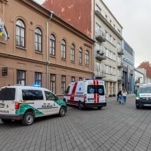 Specialiųjų tarnybų apgultis Laisvės alėjoje baigėsi kurioziškai 