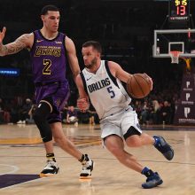 L. Jamesas ir „Lakers“ sutramdė NBA naujoką L. Dončičių