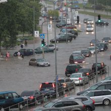 Po karščio bangos Mažeikius skalbė dešimtmečio liūtis 